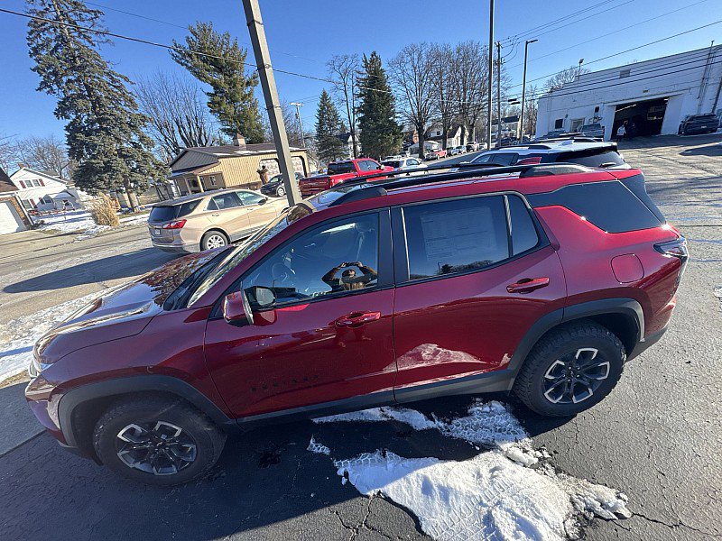 New 2025 Chevrolet Equinox ACTIV w/ Safety and Technology Package image 6