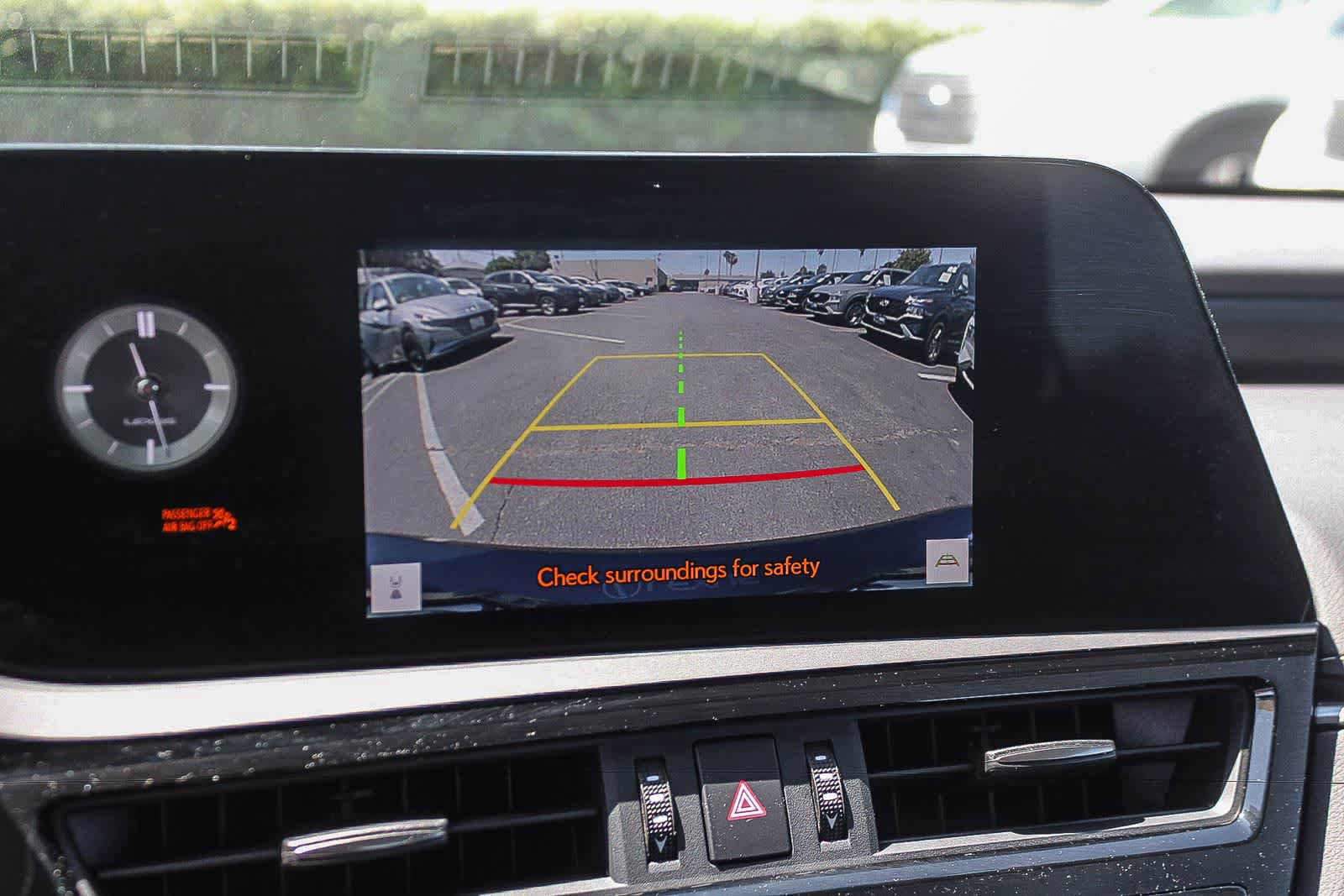 Used 2023 Lexus ES 300h w/ Premium Package FWD image 32