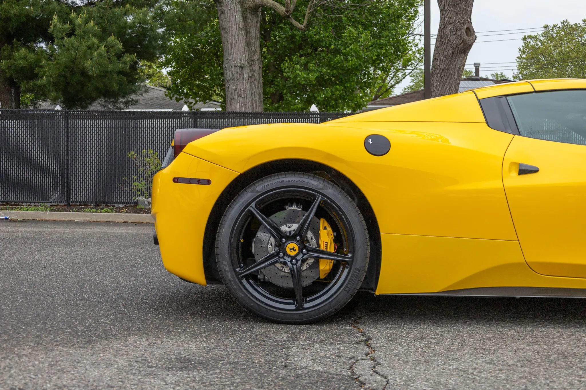 Used 2013 Ferrari 458 Spider RWD image 32