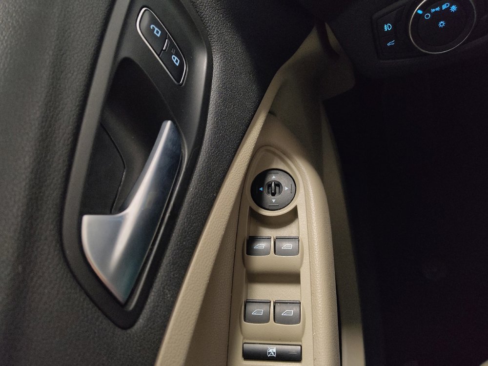 Used 2018 Ford Escape SEL w/ Ford Safe & Smart Package image 27