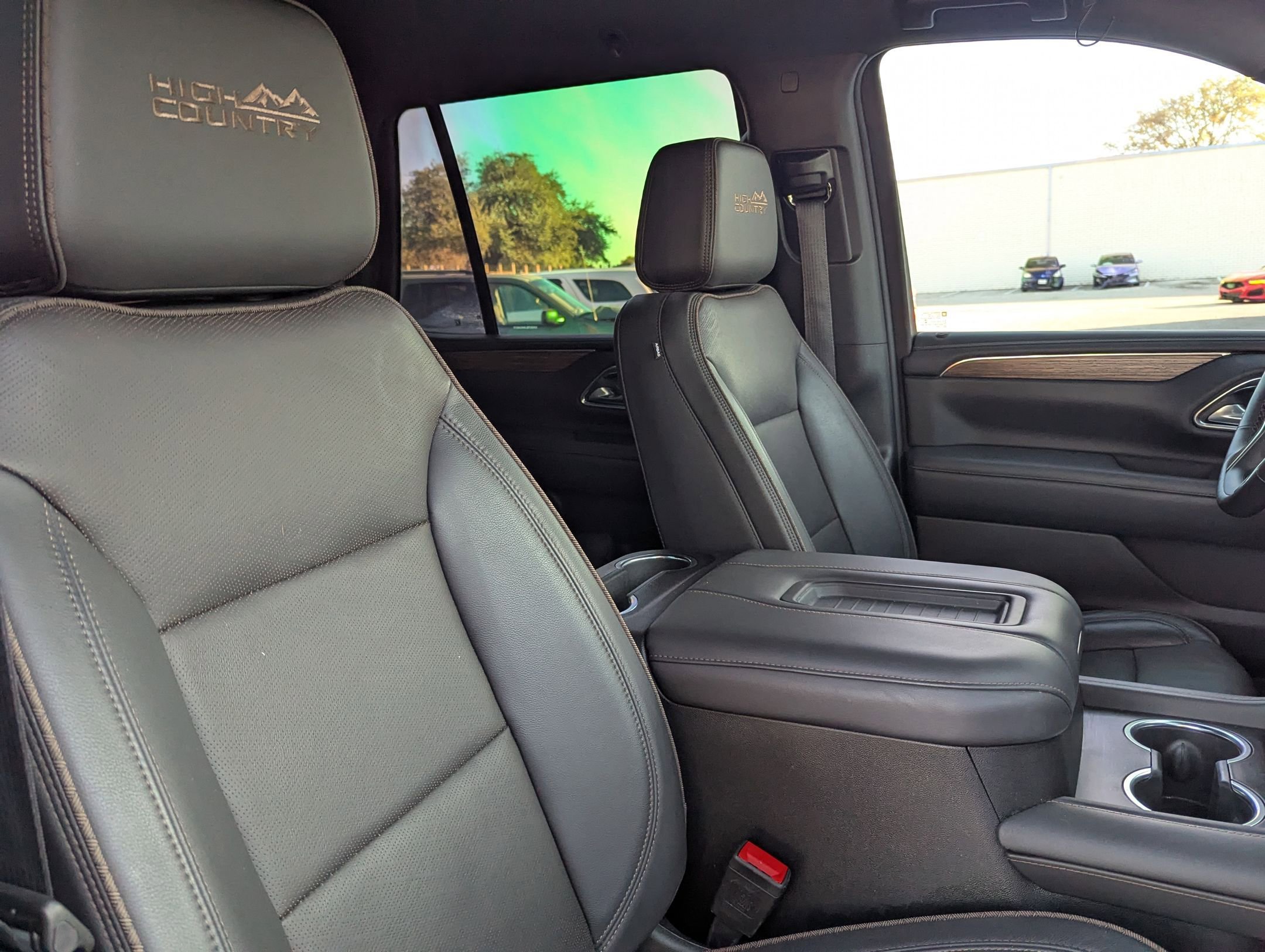 Used 2022 Chevrolet Tahoe High Country image 29