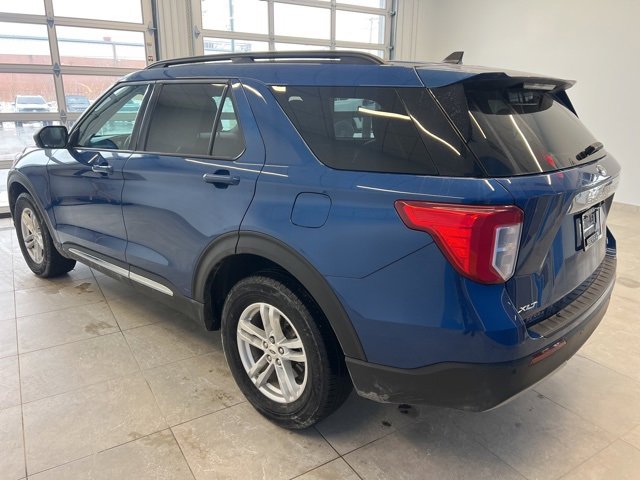 Used 2023 Ford Explorer XLT w/ Equipment Group 202A image 7