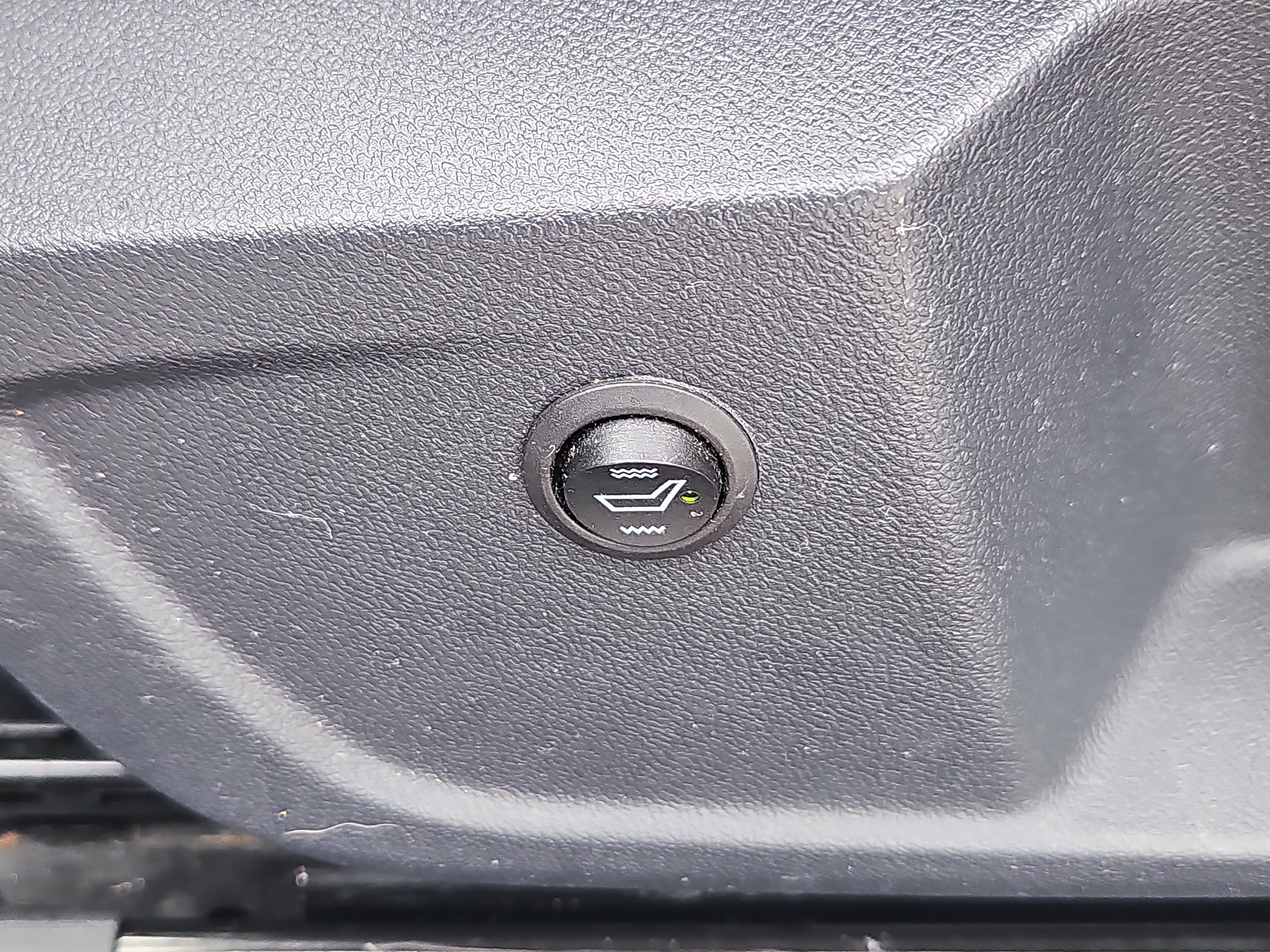 Certified 2022 Volkswagen Jetta S FWD image 12