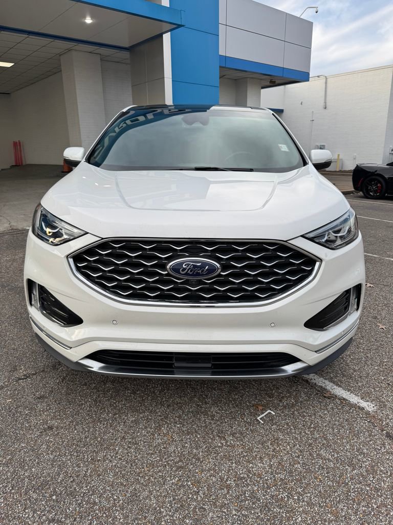 Used 2020 Ford Edge Titanium w/ Equipment Group 301A image 2