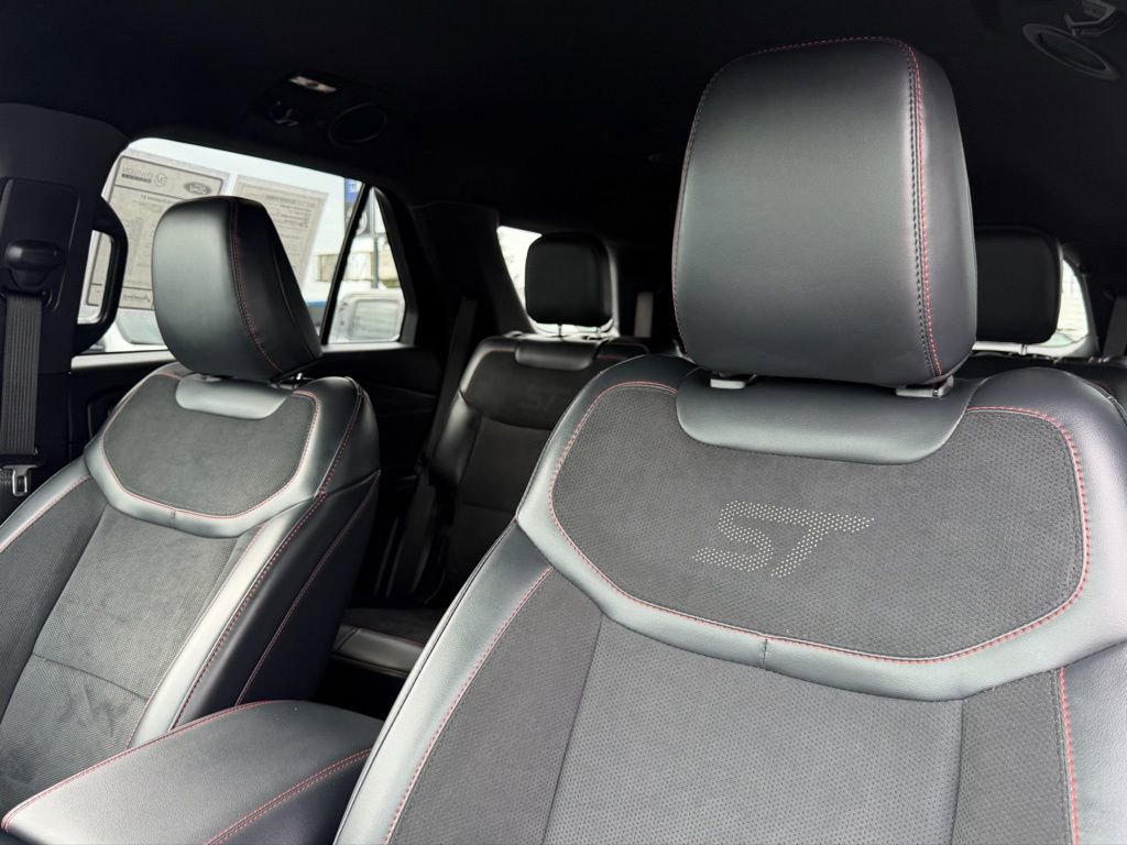 Used 2026 Ford Explorer ST image 17