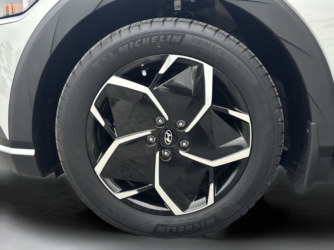 Used 2024 Hyundai Ioniq 5 SEL image 33