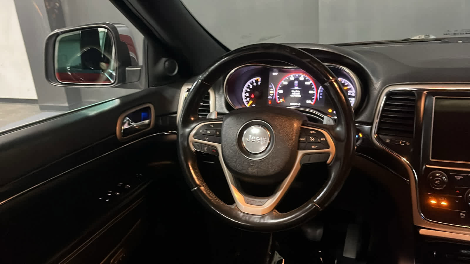 Used 2014 Jeep Grand Cherokee Limited AWD/4WD image 24