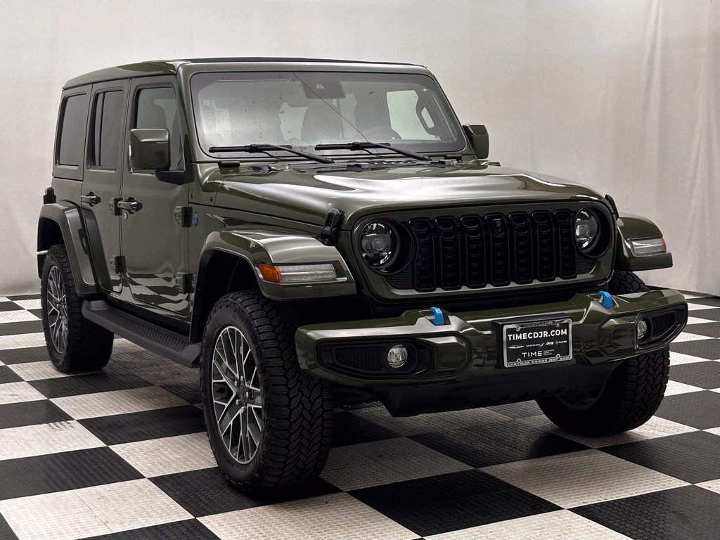Used 2024 Jeep Wrangler High Altitude AWD/4WD image 2