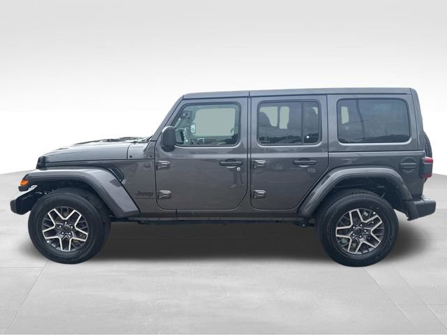Used 2025 Jeep Wrangler Sahara image 6
