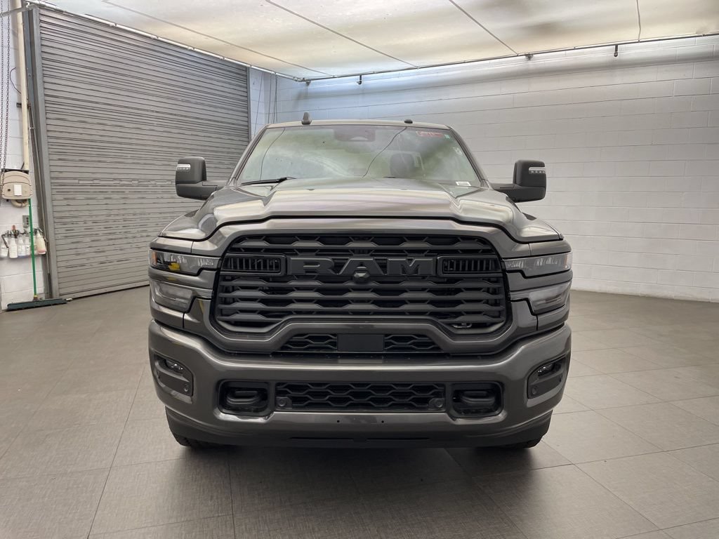 New 2026 RAM 3500 Big Horn AWD/4WD image 9