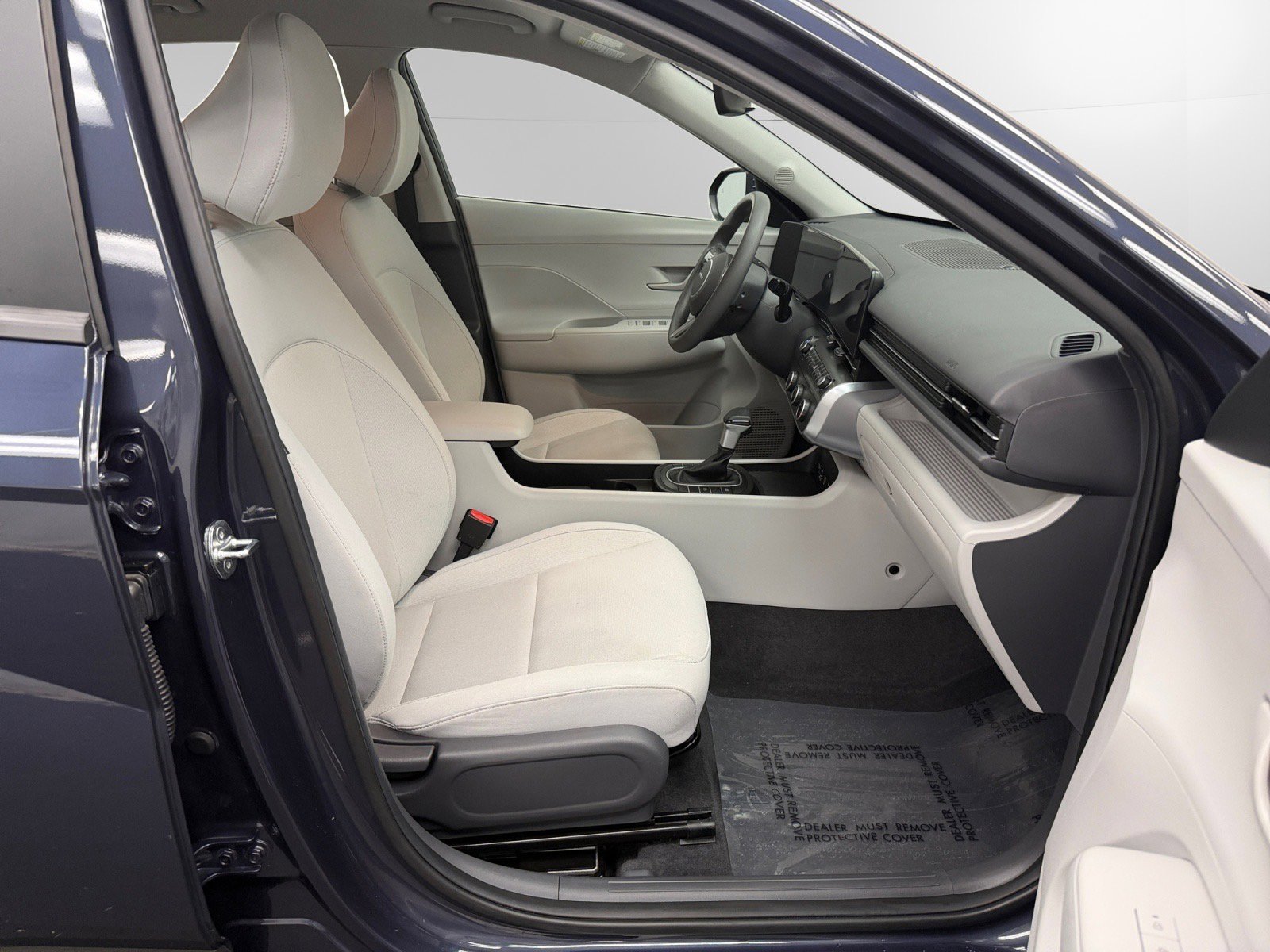 Used 2024 Hyundai Kona SE AWD/4WD image 15