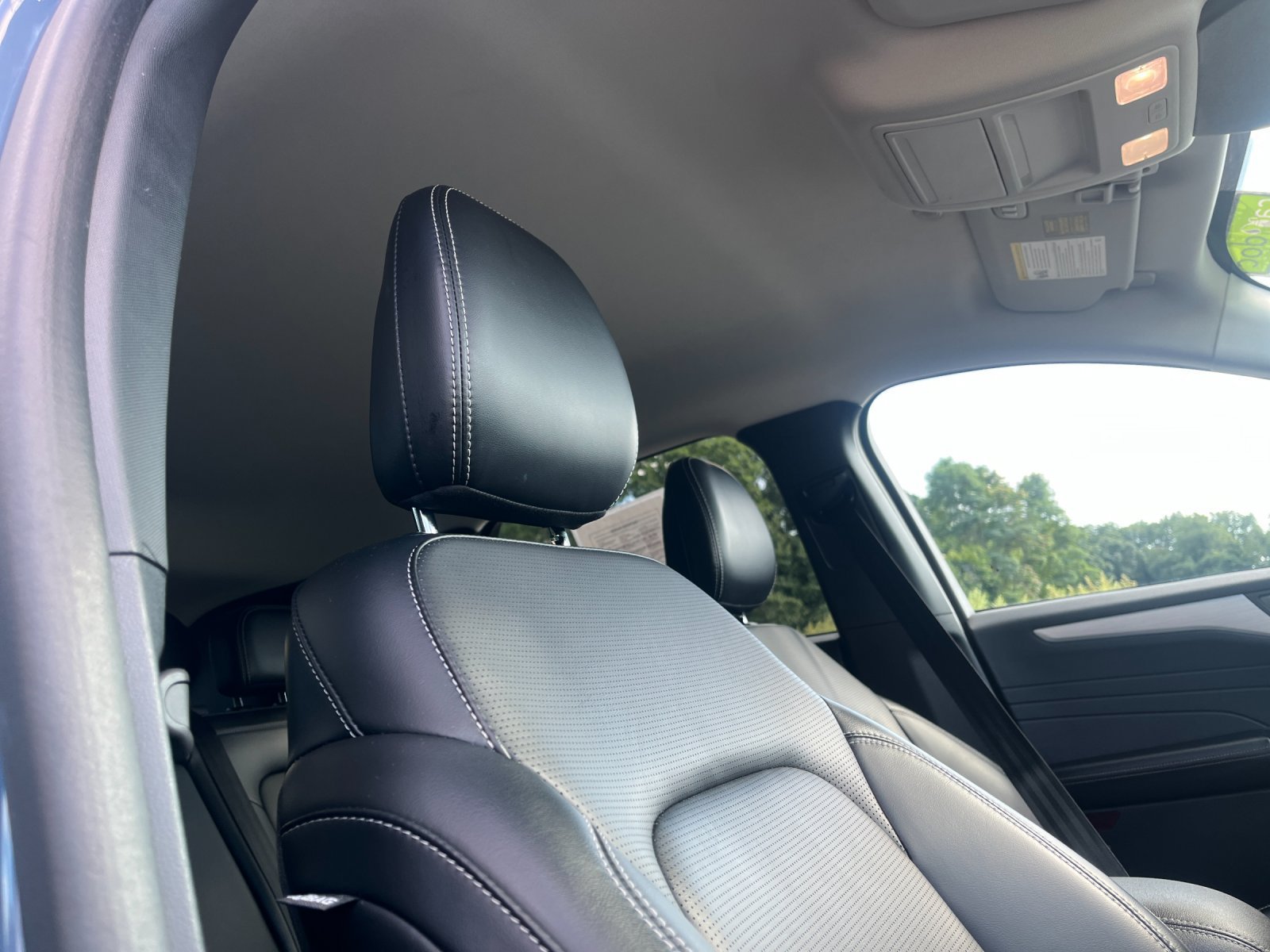 Used 2024 Ford Escape Platinum AWD/4WD image 18