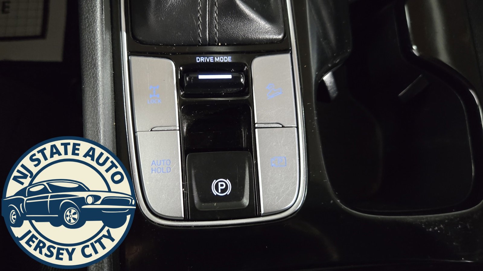 Used 2022 Hyundai Santa Cruz SEL image 16