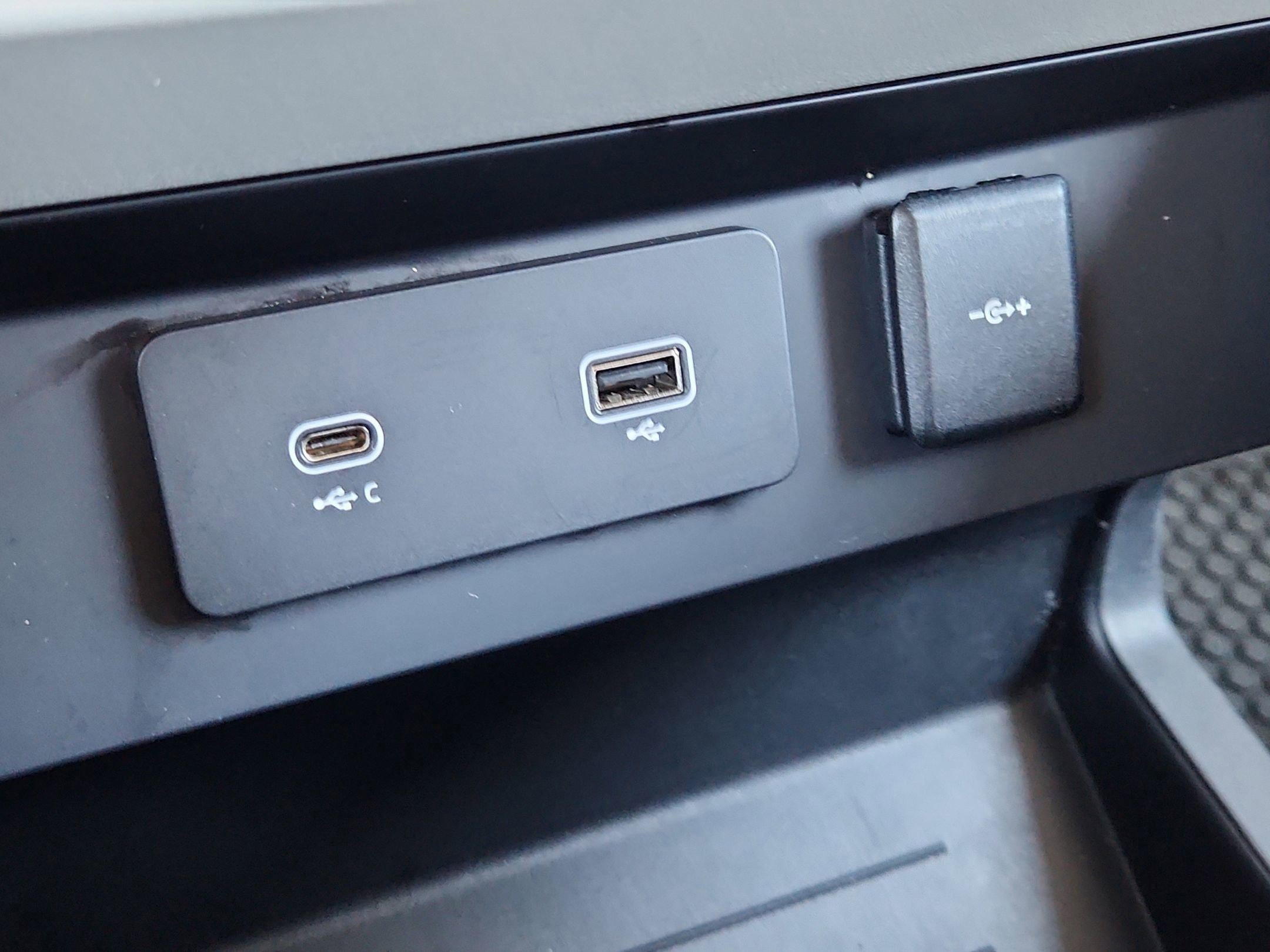 Used 2020 Land Rover Defender 110 S image 18