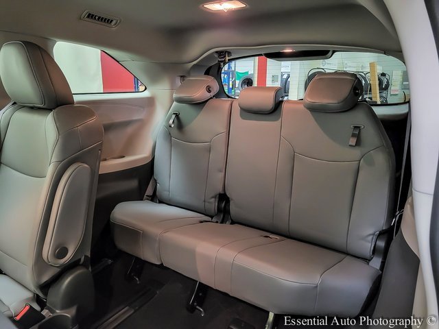 Certified 2024 Toyota Sienna XLE image 12