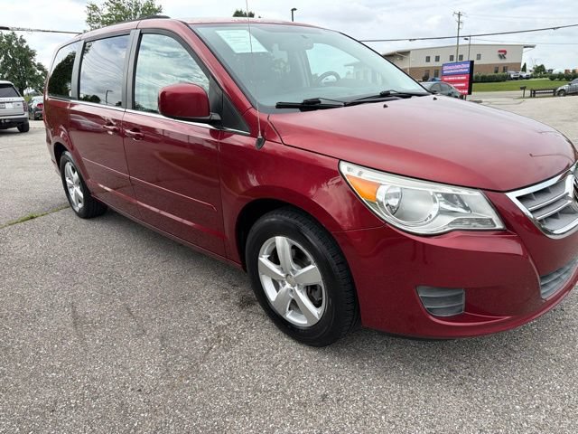 Used 2011 Volkswagen Routan SE
