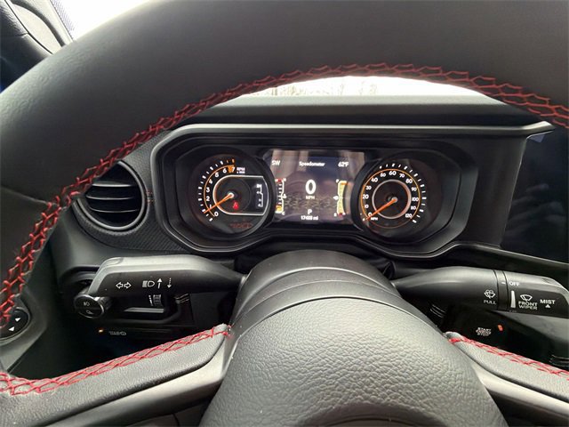 Used 2024 Jeep Gladiator Rubicon w/ Technology Group image 43