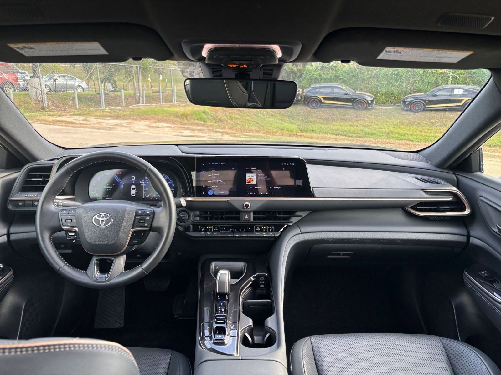 Used 2025 Toyota Crown XLE AWD/4WD image 69