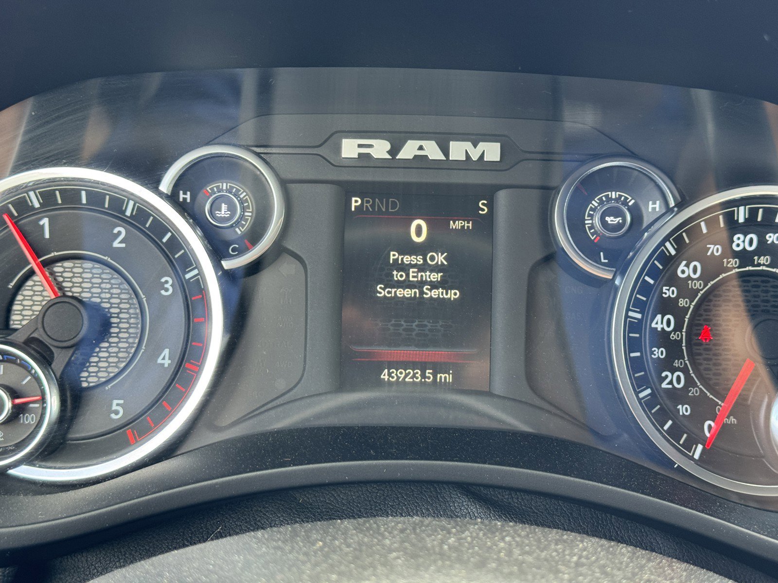 Used 2024 RAM 2500 Big Horn image 25