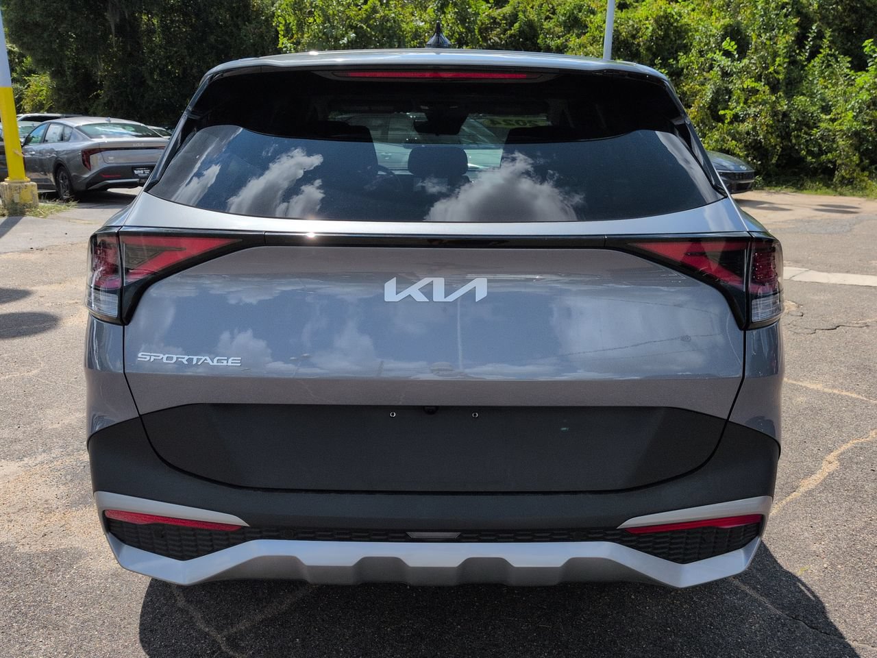 Certified 2024 Kia Sportage EX FWD image 6