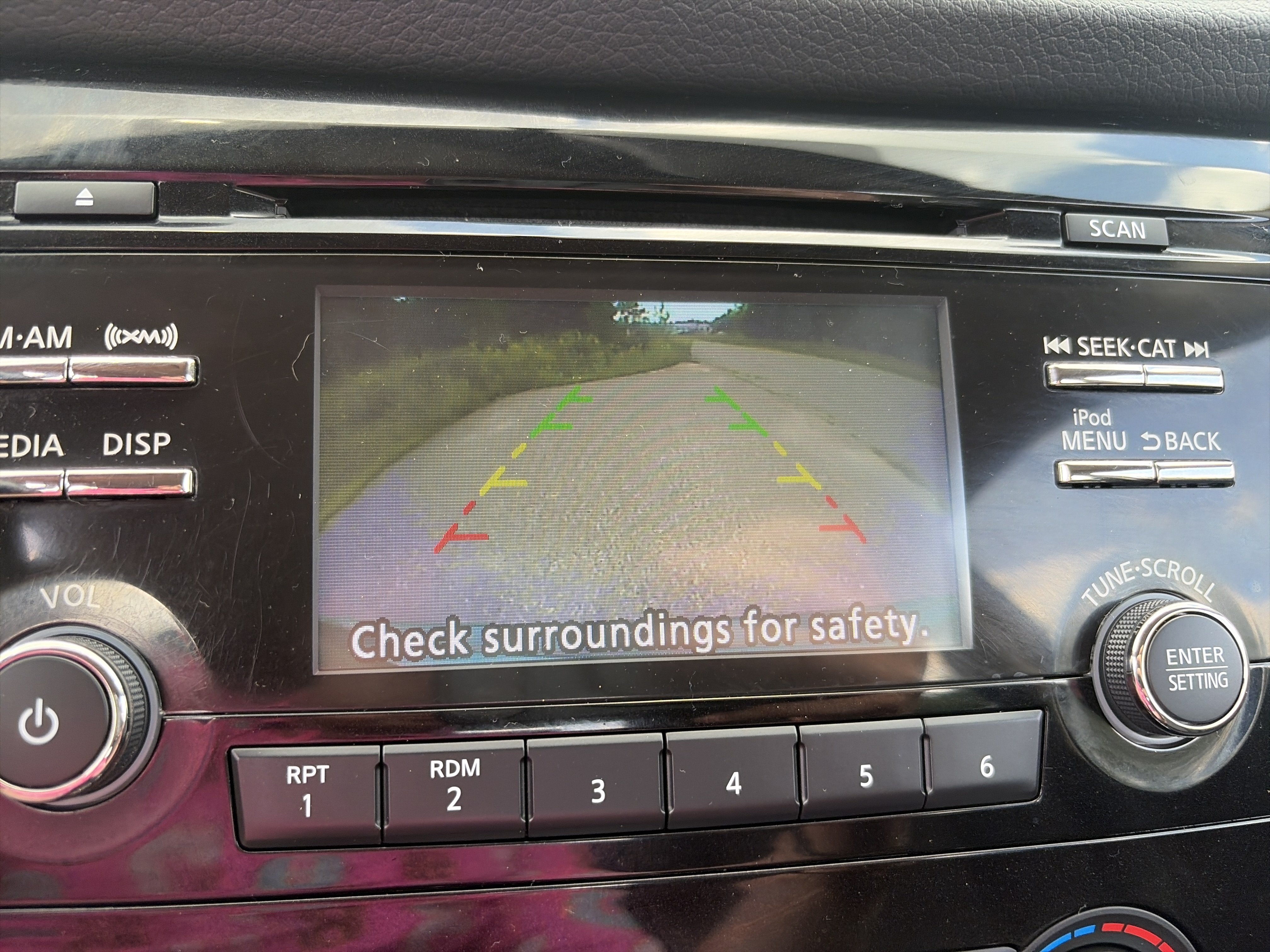 Used 2017 Nissan Rogue S AWD/4WD image 24