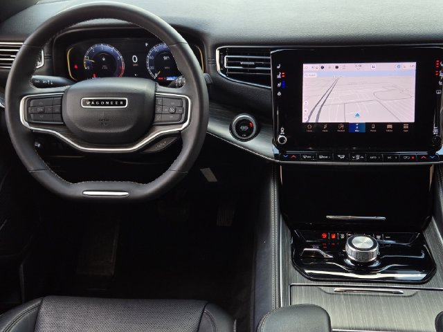 Certified 2024 Jeep Wagoneer Series II w/ Flexible Seating Group AWD/4WD image 26