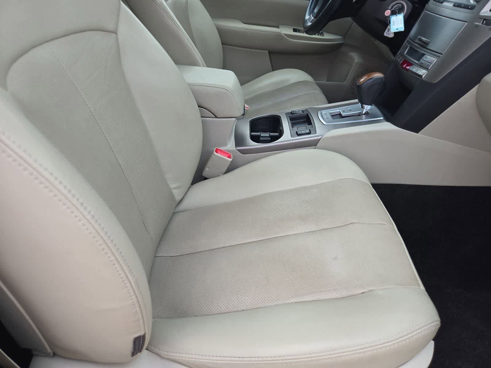 Used 2014 Subaru Outback 2.5i Limited w/ Moonroof Package AWD/4WD image 22