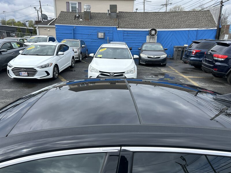 Used 2018 Kia Optima SX w/ Technology Package FWD image 8