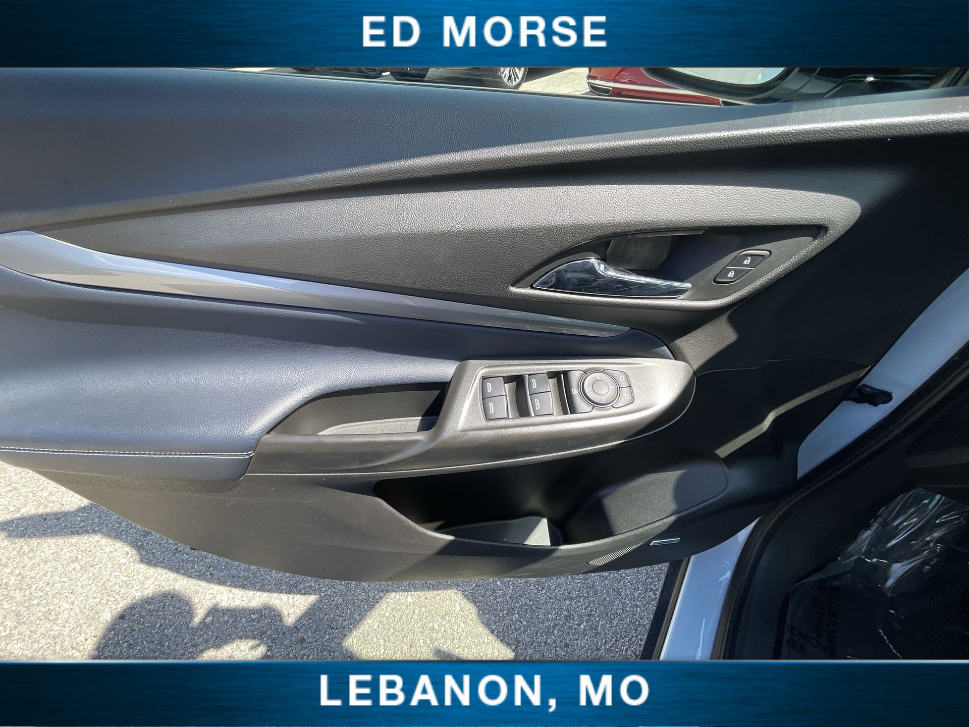 Certified 2023 Chevrolet Bolt EUV Premier w/ Sun & Sound Package FWD image 21