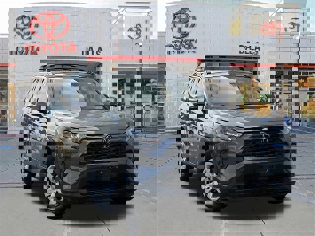 Used 2019 Toyota RAV4 LE w/ Carpet Mat Package