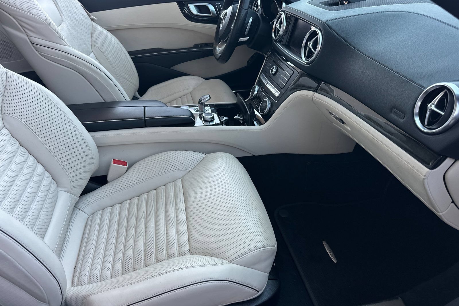 Used 2017 Mercedes-Benz SL 450 image 15