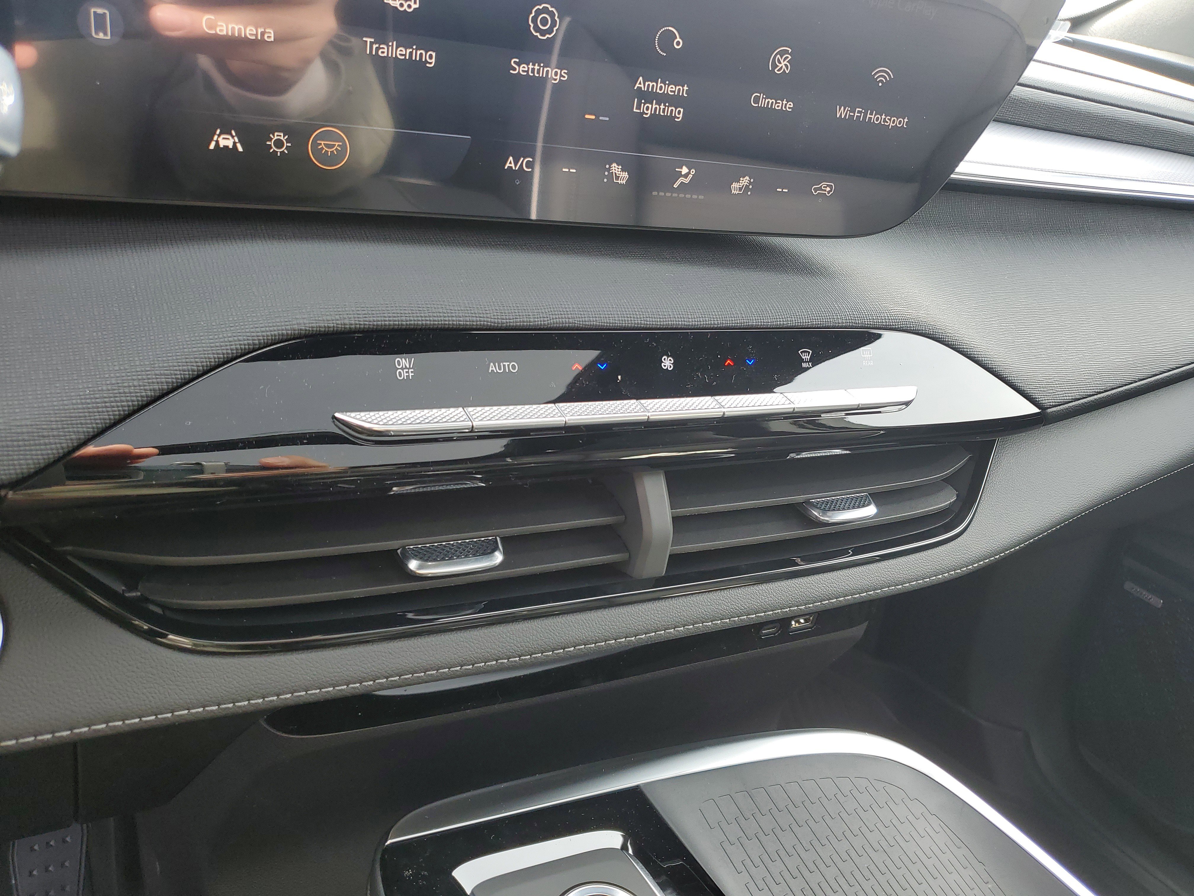 New 2026 Buick Enclave Sport Touring w/ Power Package image 20