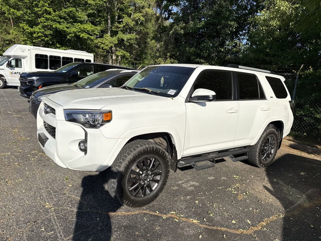 Used 2023 Toyota 4Runner SR5 AWD/4WD image 11