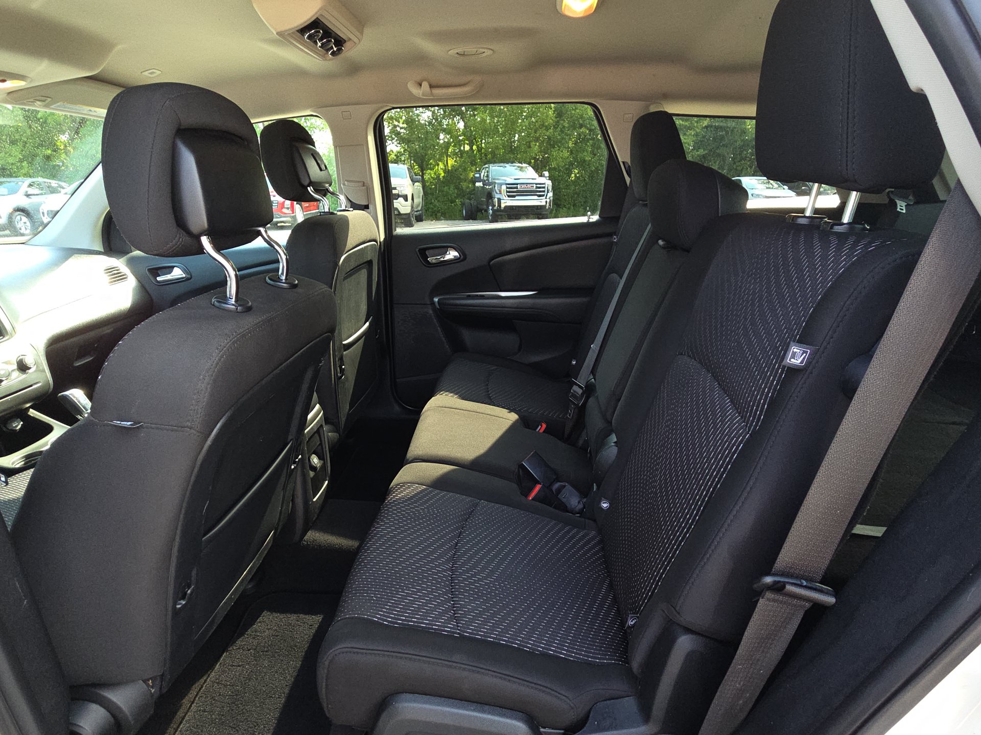 Used 2020 Dodge Journey SE w/ SE Popular Equipment Group FWD image 27