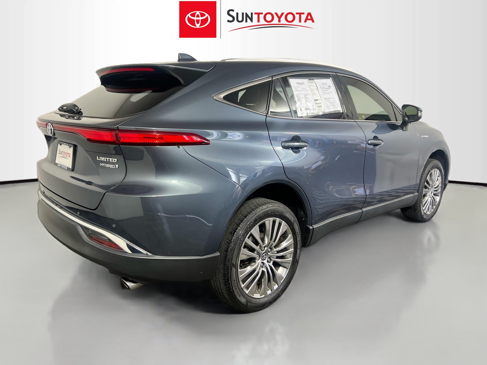 Used 2021 Toyota Venza Limited w/ Advanced Technology Package AWD/4WD image 4