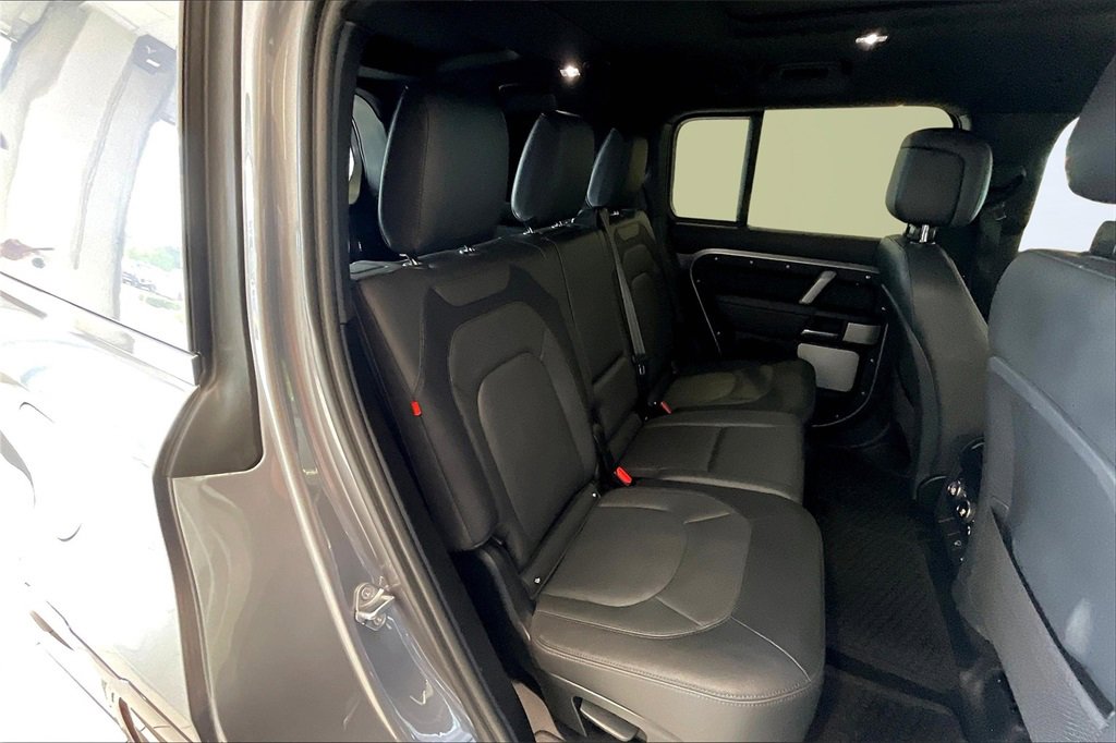 Used 2024 Land Rover Defender 130 Outbound image 27