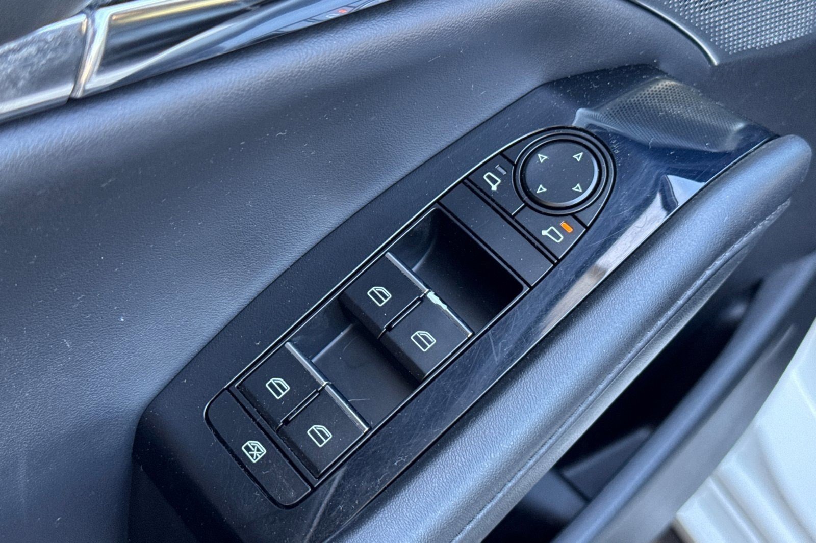 Used 2019 MAZDA MAZDA3 AWD Hatchback w/ Premium Pkg image 12