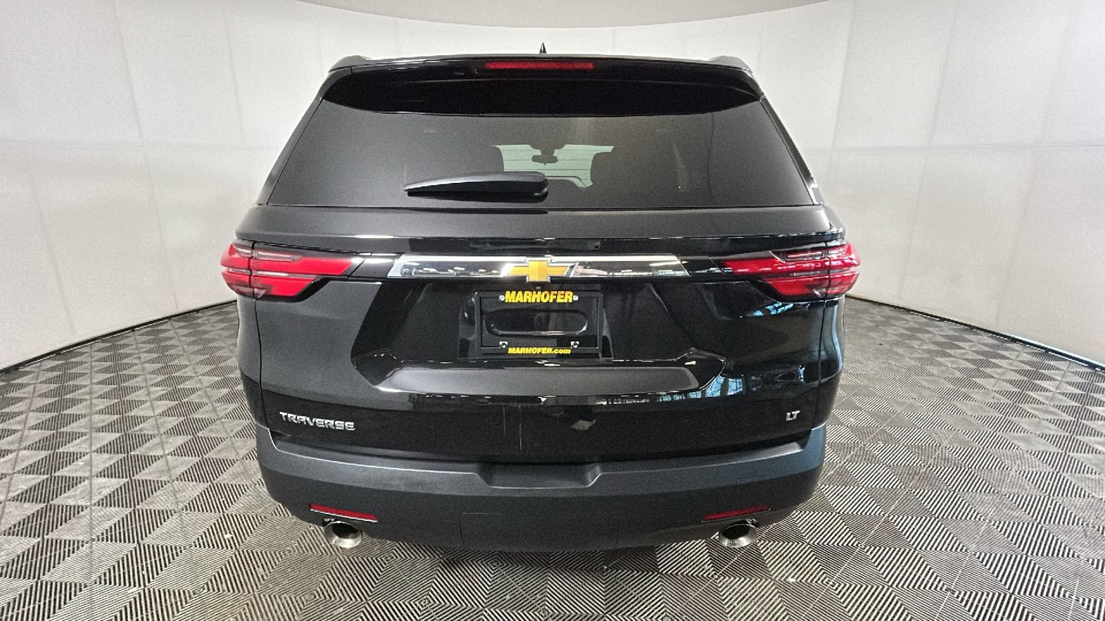 Used 2023 Chevrolet Traverse LT FWD image 4