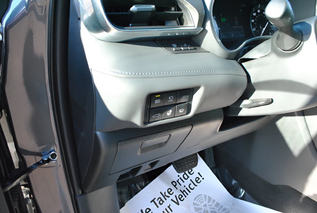Certified 2021 Toyota Highlander Limited AWD/4WD image 7