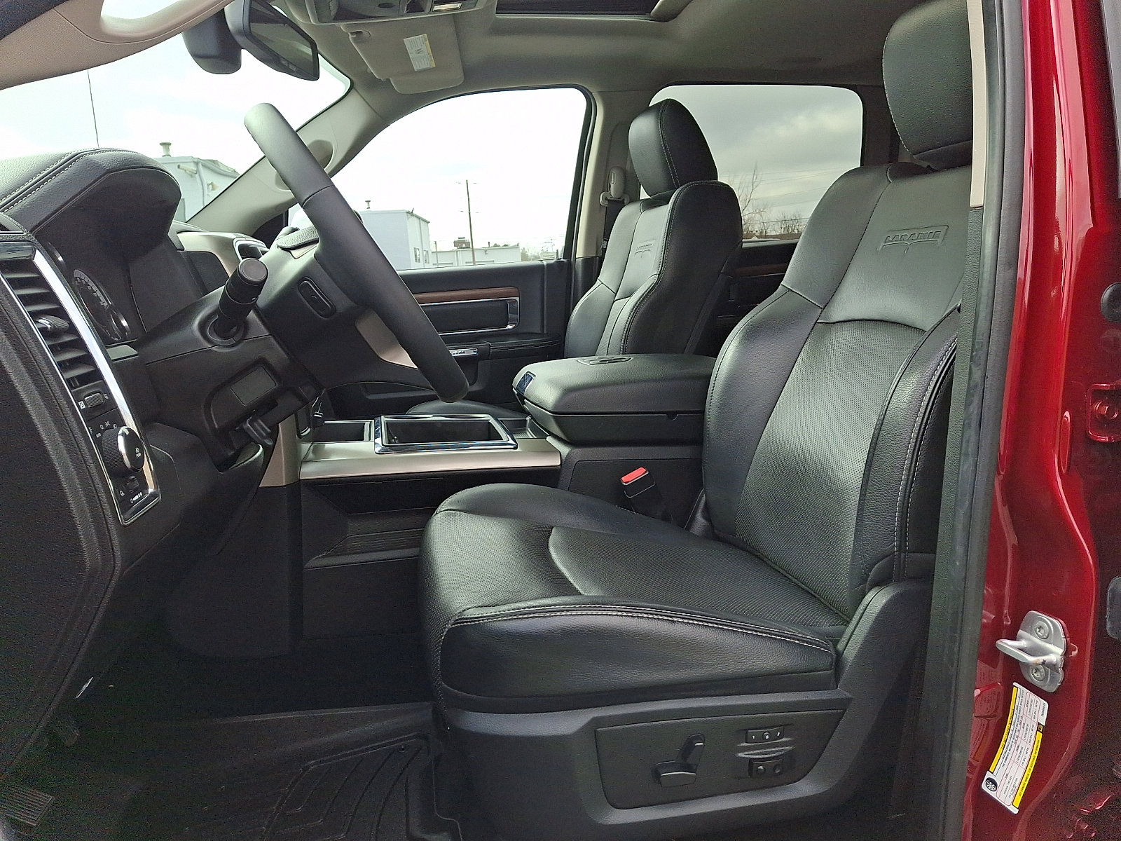 Used 2013 RAM 3500 Laramie image 13