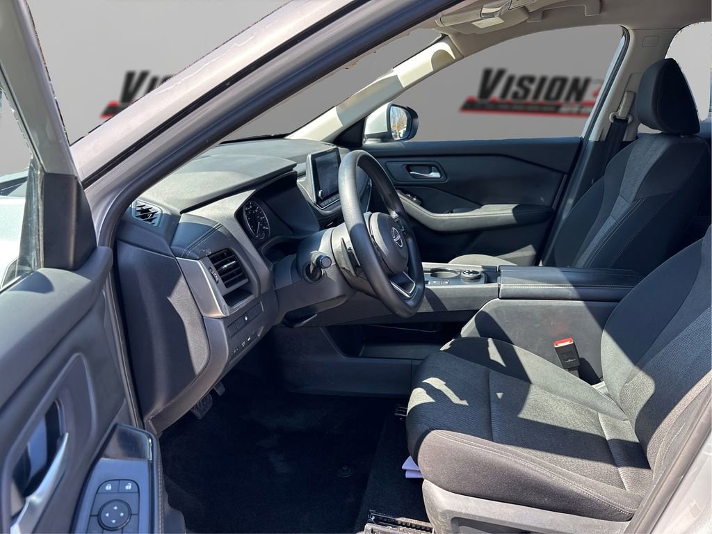 Certified 2024 Nissan Rogue SV AWD/4WD image 9