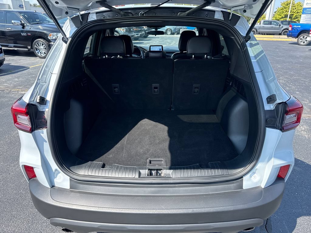 Used 2025 Ford Escape ST-Line FWD image 12