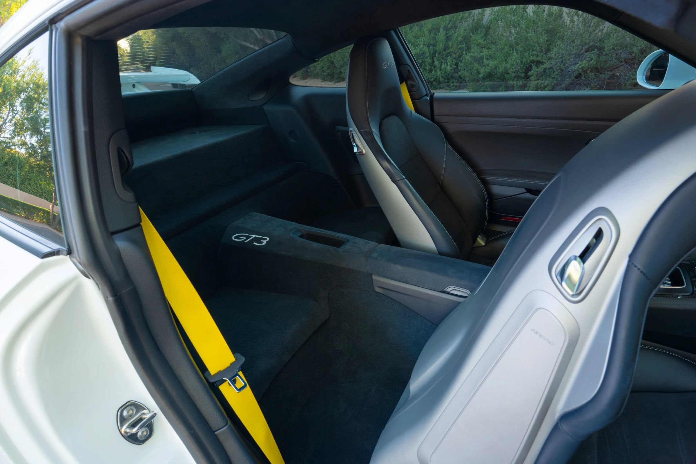 Used 2015 Porsche 911 GT3 RWD image 39