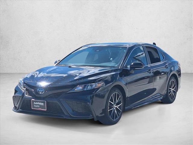 Certified 2021 Toyota Camry SE w/ Convenience Package image 1