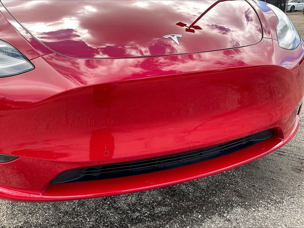 Used 2021 Tesla Model Y Long Range AWD/4WD image 32