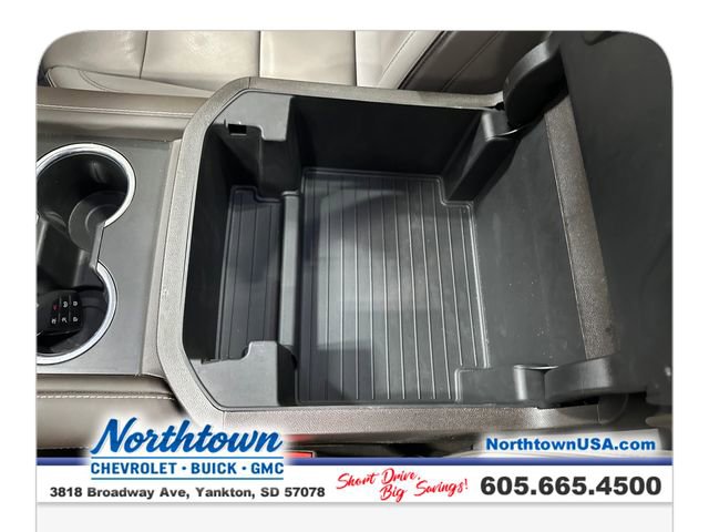 Used 2023 GMC Yukon SLT w/ SLT Premium Package AWD/4WD image 28