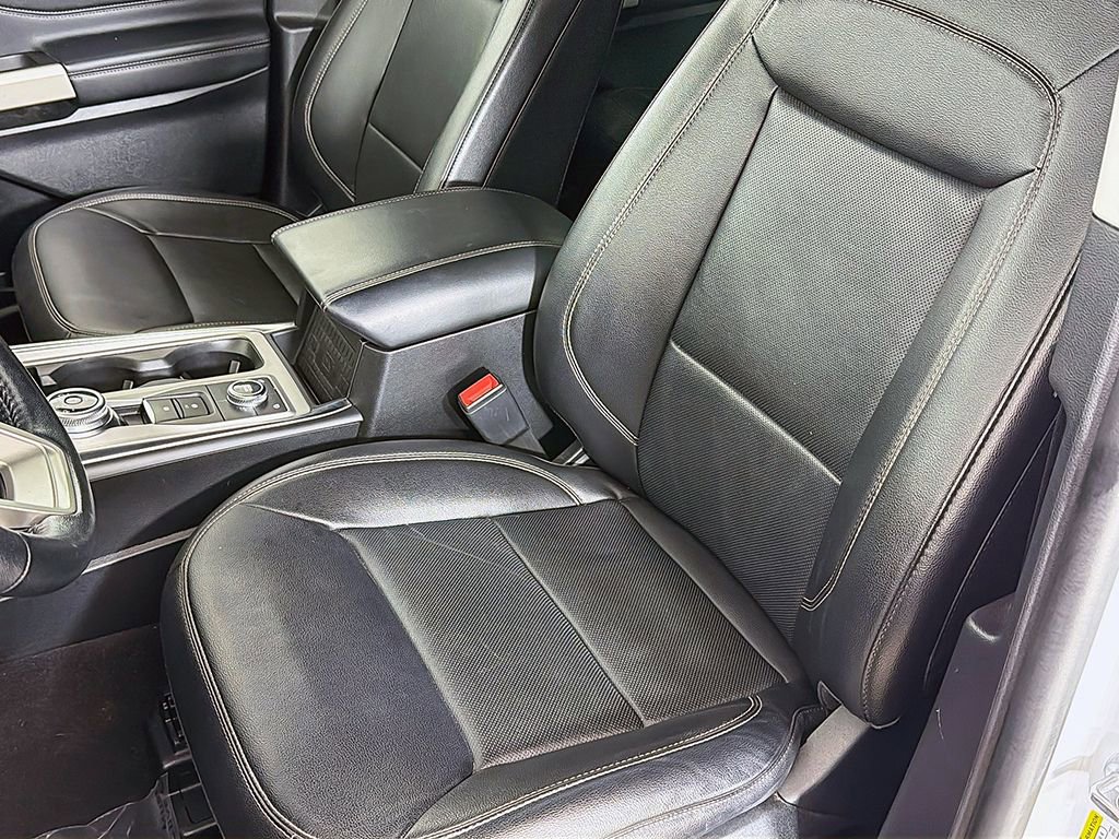 Used 2022 Ford Explorer Limited image 24