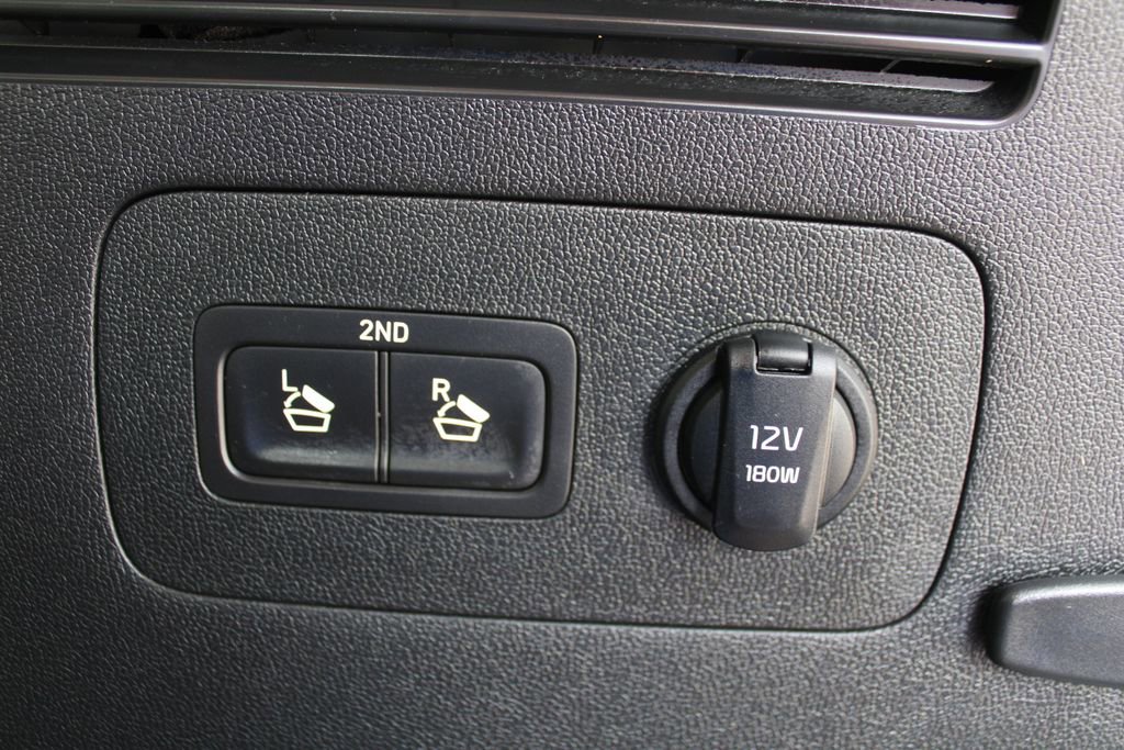 Certified 2025 Kia Sorento S w/ Panoramic Sunroof Package FWD image 11