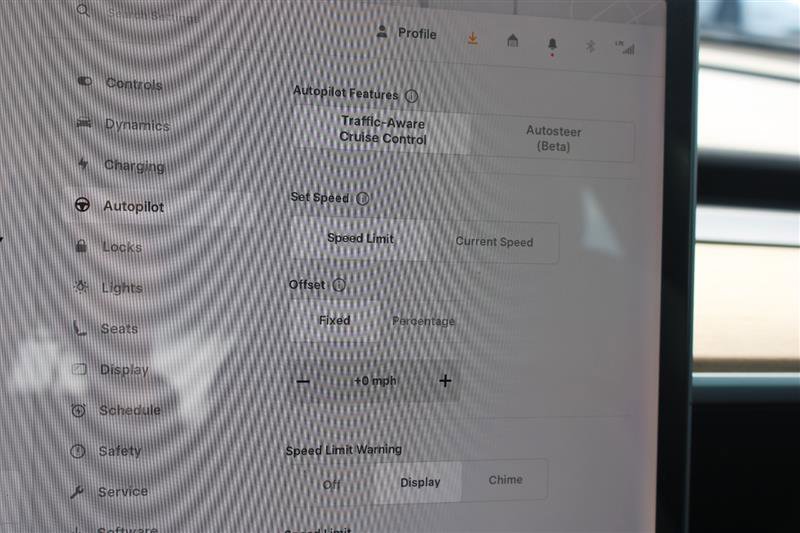 Used 2018 Tesla Model 3 Long Range image 15