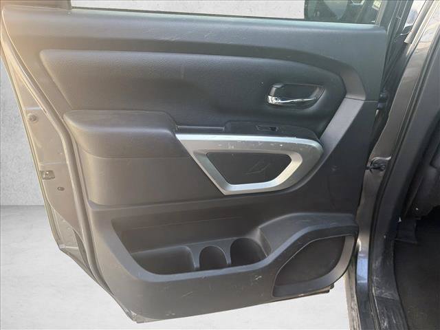 Used 2019 Nissan Titan SV RWD image 15